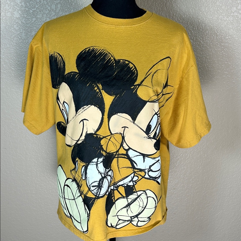 Disney Yellow Mickey & Minnie Sketch Short Sleeve Tee Size Medium